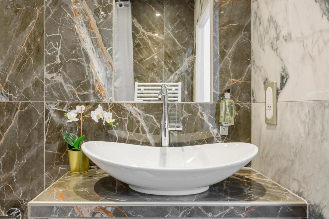 Merveil - Luxury Suite - Marais - Antoine I Paris Exteriör bild